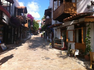 Kaş sokakları